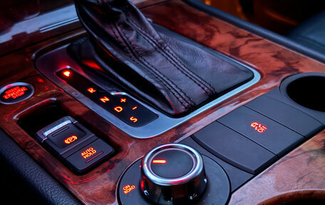 Volkswagen Touareg III, 2010 год, 2 100 000 рублей, 16 фотография