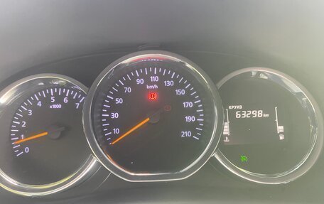 Renault Logan II, 2020 год, 1 100 000 рублей, 3 фотография