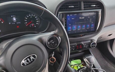 KIA Soul III, 2019 год, 1 800 000 рублей, 10 фотография