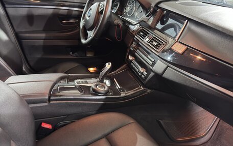 BMW 5 серия, 2012 год, 1 750 000 рублей, 11 фотография