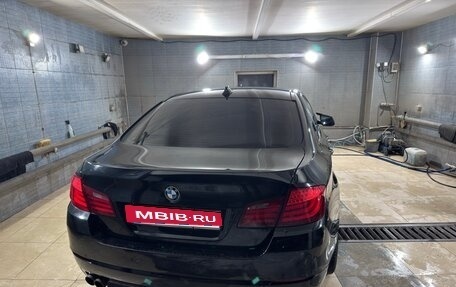 BMW 5 серия, 2012 год, 1 750 000 рублей, 2 фотография