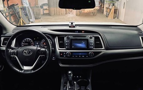 Toyota Highlander III, 2015 год, 2 830 000 рублей, 12 фотография