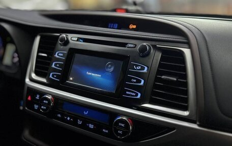 Toyota Highlander III, 2015 год, 2 830 000 рублей, 16 фотография