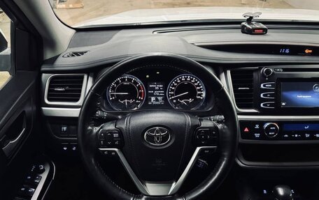 Toyota Highlander III, 2015 год, 2 830 000 рублей, 13 фотография