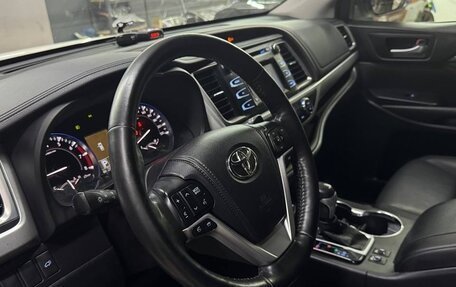 Toyota Highlander III, 2015 год, 2 830 000 рублей, 14 фотография
