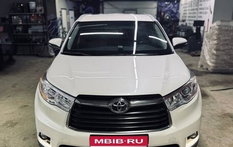 Toyota Highlander III, 2015 год, 2 830 000 рублей, 9 фотография