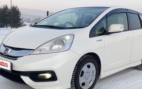 Honda Fit Shuttle I рестайлинг, 2014 год, 915 000 рублей, 3 фотография