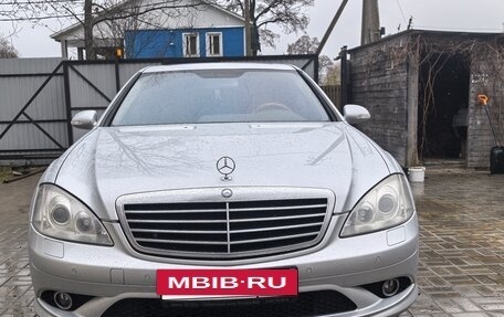 Mercedes-Benz S-Класс, 2005 год, 1 699 999 рублей, 4 фотография