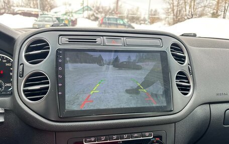 Volkswagen Tiguan I, 2011 год, 899 999 рублей, 10 фотография