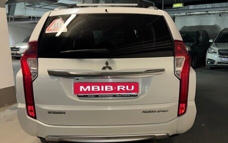 Mitsubishi Pajero Sport III рестайлинг, 2016 год, 3 300 000 рублей, 7 фотография