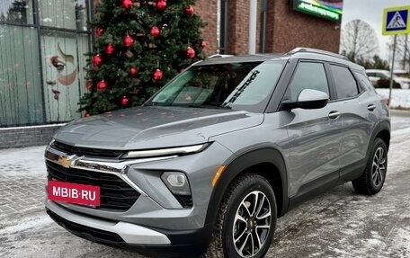 Chevrolet TrailBlazer, 2023 год, 2 450 000 рублей, 4 фотография