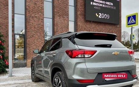 Chevrolet TrailBlazer, 2023 год, 2 450 000 рублей, 21 фотография