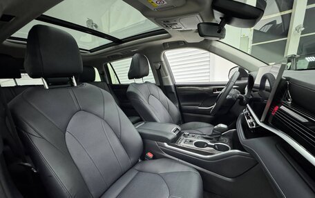 Toyota Highlander, 2025 год, 5 699 000 рублей, 10 фотография