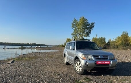 Mitsubishi Pajero III рестайлинг, 2004 год, 1 100 000 рублей, 2 фотография