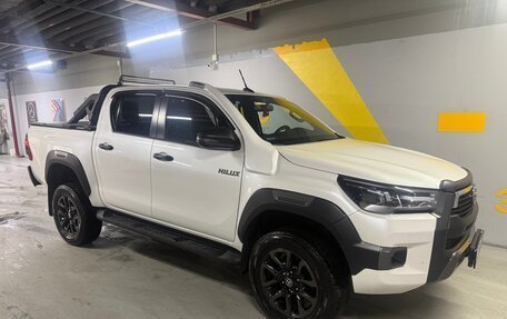Toyota Hilux VIII, 2021 год, 4 900 000 рублей, 1 фотография