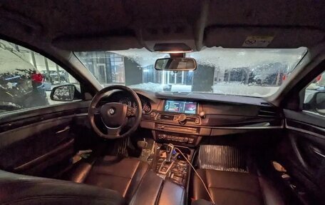 BMW 5 серия, 2013 год, 1 900 000 рублей, 12 фотография