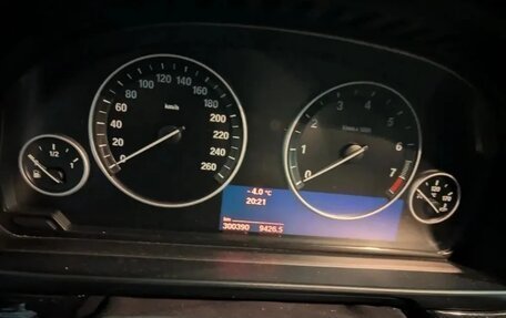 BMW 5 серия, 2013 год, 1 900 000 рублей, 11 фотография