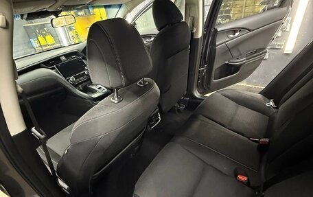 Honda Insight III, 2019 год, 2 300 000 рублей, 6 фотография