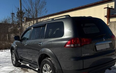 Mitsubishi Pajero Sport II рестайлинг, 2014 год, 2 100 000 рублей, 2 фотография