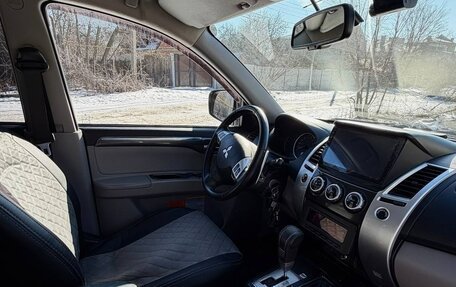 Mitsubishi Pajero Sport II рестайлинг, 2014 год, 2 100 000 рублей, 10 фотография