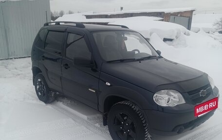Chevrolet Niva I рестайлинг, 2014 год, 635 000 рублей, 3 фотография