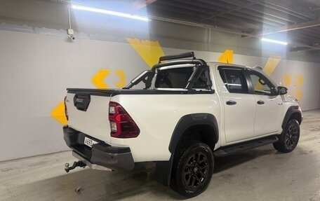 Toyota Hilux VIII, 2021 год, 4 900 000 рублей, 6 фотография