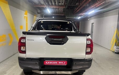 Toyota Hilux VIII, 2021 год, 4 900 000 рублей, 5 фотография