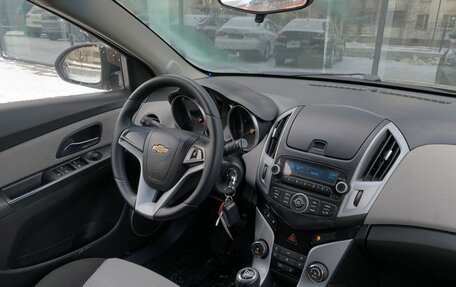 Chevrolet Cruze II, 2013 год, 780 000 рублей, 10 фотография