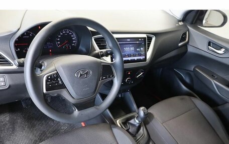 Hyundai Solaris II рестайлинг, 2018 год, 1 239 000 рублей, 6 фотография