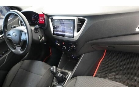 Hyundai Solaris II рестайлинг, 2018 год, 1 239 000 рублей, 5 фотография