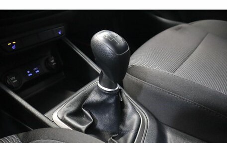 Hyundai Solaris II рестайлинг, 2018 год, 1 239 000 рублей, 12 фотография