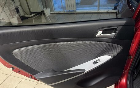 Hyundai Solaris II рестайлинг, 2013 год, 896 000 рублей, 15 фотография