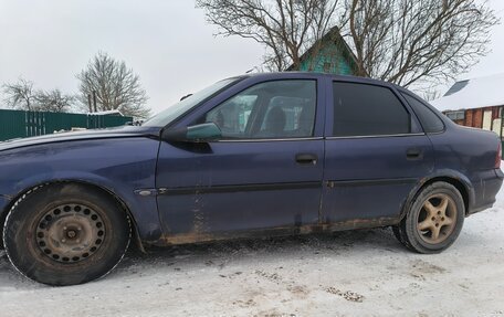 Opel Vectra B рестайлинг, 1998 год, 95 000 рублей, 3 фотография