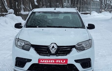Renault Logan II, 2018 год, 300 000 рублей, 1 фотография