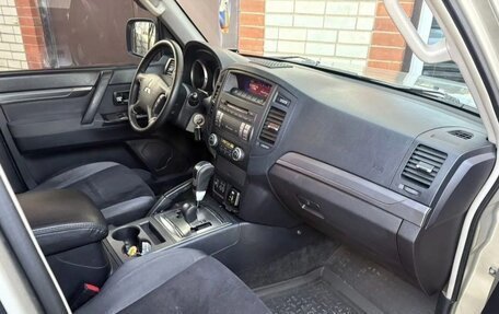 Mitsubishi Pajero IV, 2007 год, 1 400 000 рублей, 6 фотография