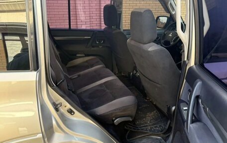 Mitsubishi Pajero IV, 2007 год, 1 400 000 рублей, 7 фотография