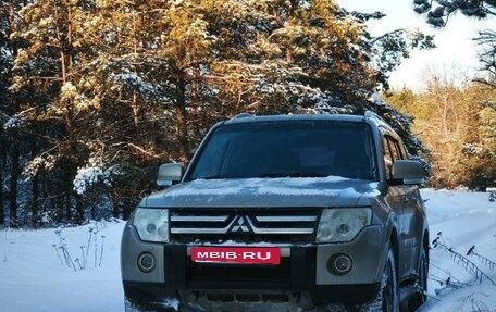 Mitsubishi Pajero IV, 2007 год, 1 400 000 рублей, 2 фотография