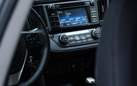 Toyota RAV4, 2016 год, 2 650 000 рублей, 24 фотография