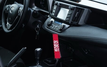 Toyota RAV4, 2016 год, 2 650 000 рублей, 22 фотография