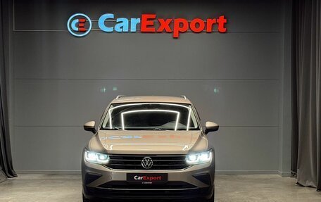 Volkswagen Tiguan II, 2021 год, 3 900 000 рублей, 2 фотография