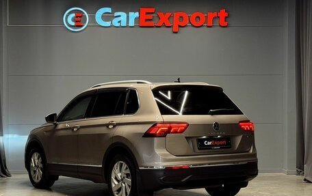 Volkswagen Tiguan II, 2021 год, 3 900 000 рублей, 4 фотография