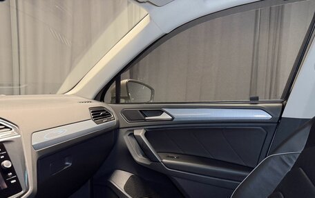 Volkswagen Tiguan II, 2021 год, 3 900 000 рублей, 28 фотография