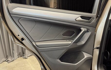 Volkswagen Tiguan II, 2021 год, 3 900 000 рублей, 30 фотография