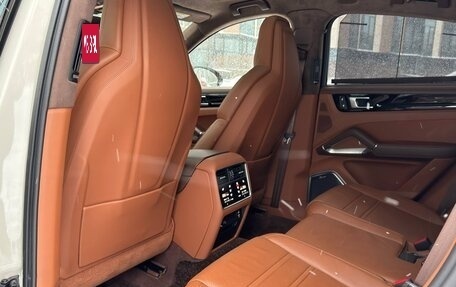 Porsche Cayenne III, 2022 год, 18 500 000 рублей, 39 фотография