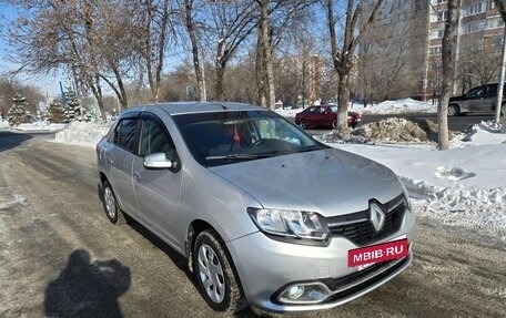 Renault Logan II, 2015 год, 495 000 рублей, 6 фотография