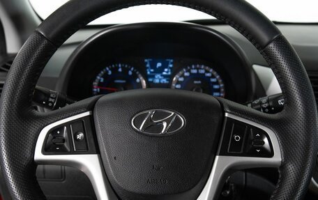 Hyundai Solaris II рестайлинг, 2013 год, 740 000 рублей, 11 фотография