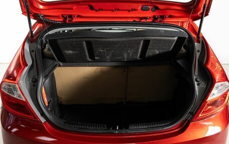 Hyundai Solaris II рестайлинг, 2013 год, 740 000 рублей, 18 фотография