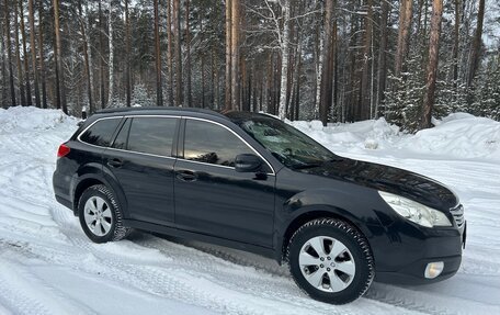 Subaru Outback IV рестайлинг, 2011 год, 1 150 000 рублей, 2 фотография