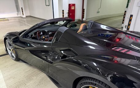 Ferrari F8, 2021 год, 37 000 000 рублей, 8 фотография