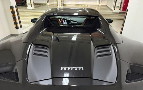 Ferrari F8, 2021 год, 37 000 000 рублей, 15 фотография